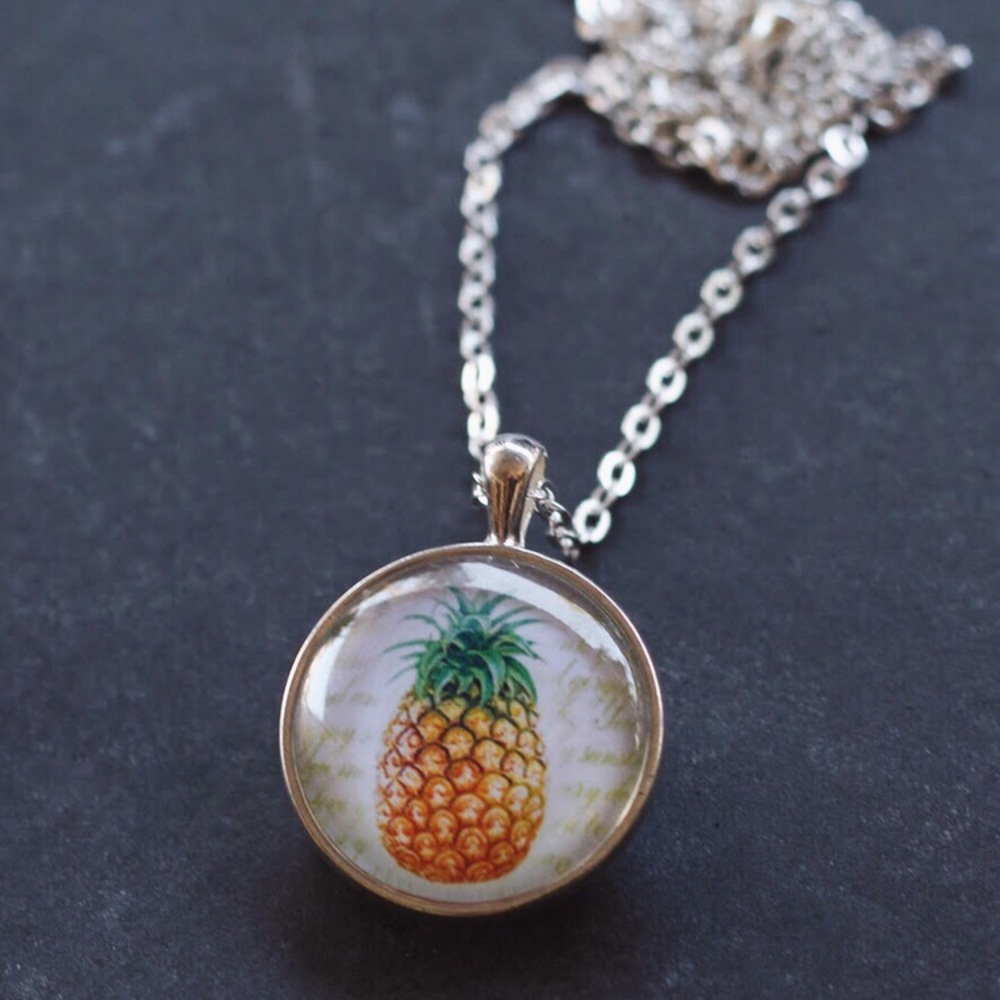 Pineapple pendant necklace